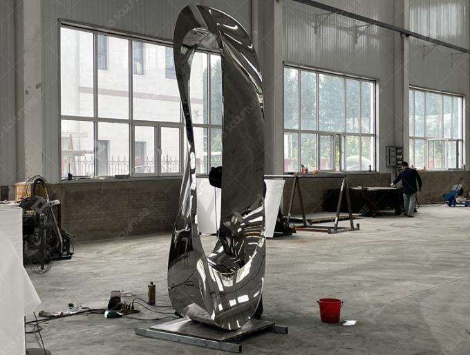 2.8M High Mirror Polished Stainless Steel Mobius Sculpture in Toronto, Canada 0