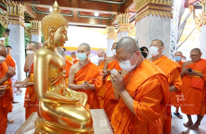 The Gilded Bronze cast Buddha statue placed in Wat Paknam Bhasicharoen