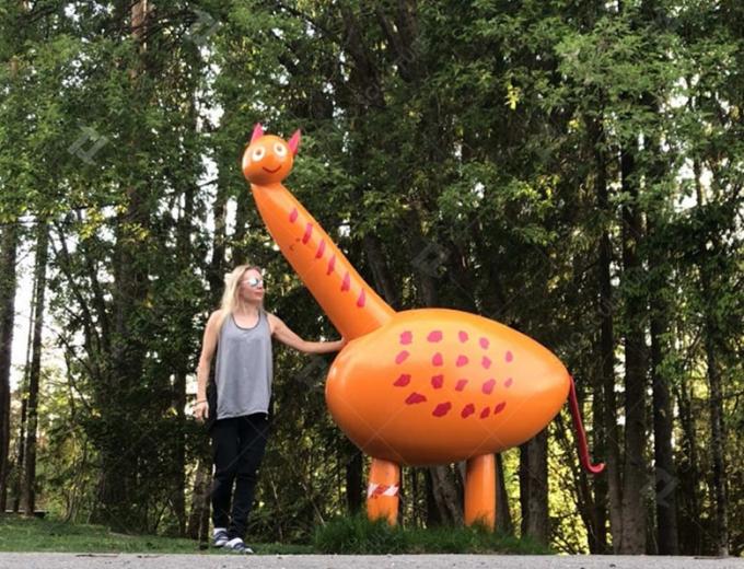 316L Stainless Steel Sculpture Spray Painted Large Metal Giraffe Sculpture 1