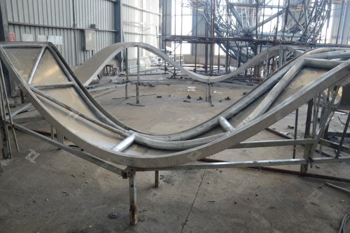 Large Stainless Steel Light Sculpture With Red Painted Surface For Outdoor Decoration 0
