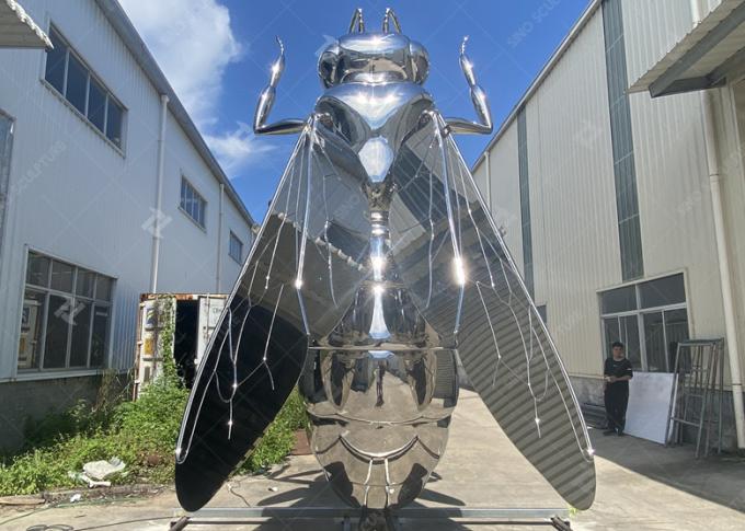 4.8m High Customized Mirror Polished Stainless Steel Bee Sculpture 1