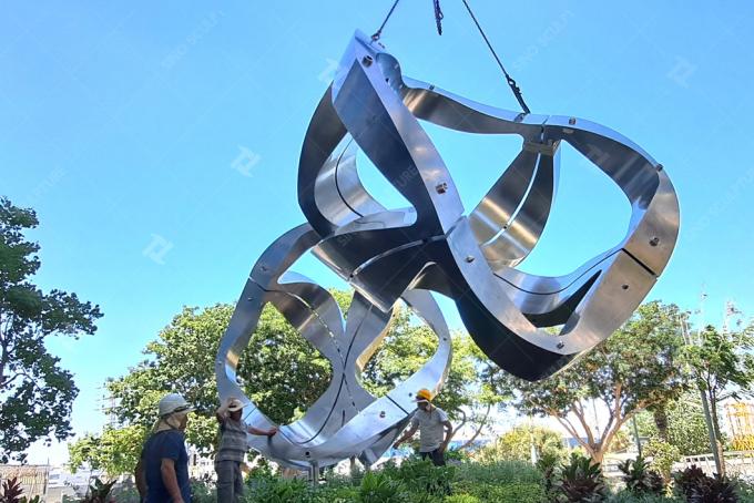 Custom Stainless Steel Sphere Sculpture With Matte Surface For Outdoor Decoration 3