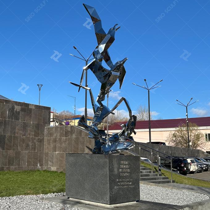 Mirror Polished Stainless Steel Monument Sculpture Flying seagull and fish sculpture 5