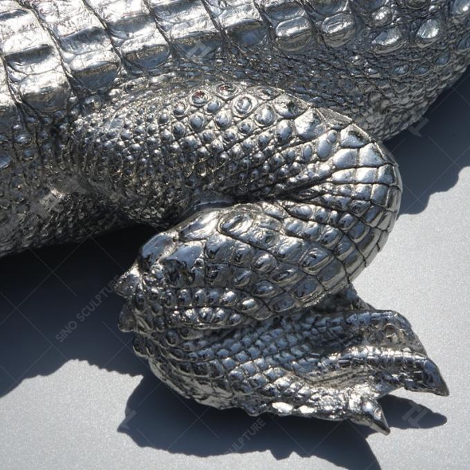 Cast Polished Stainless Steel Crocodile Decoration Sculpture 0